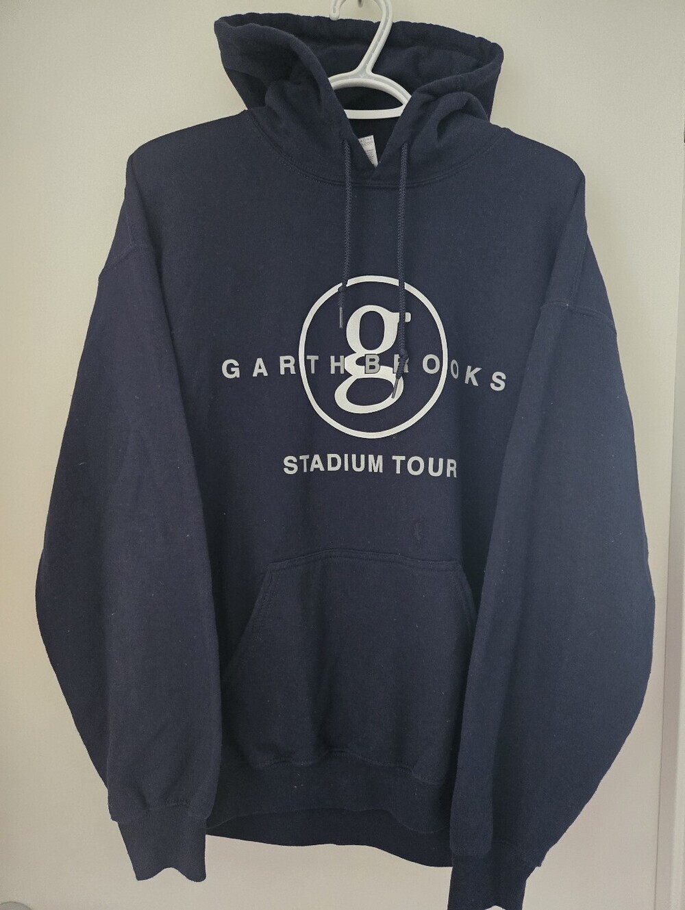 Mens Garth Brooks Stadium Tour Band Hoodie - L
